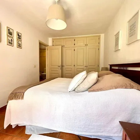 Apartamento Con Piscina, Free Wifi Y Barbacoa En Santa Ursula, Tenerife Puerto de la Cruz (Tenerife)