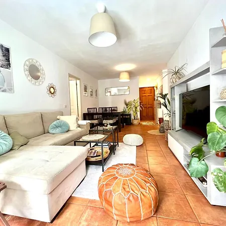 Apartamento Con Piscina, Free Wifi Y Barbacoa En Santa Ursula, Tenerife Daire